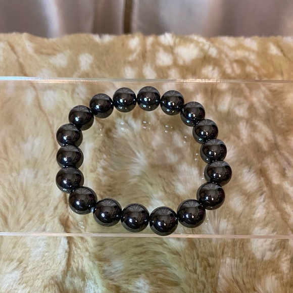 10mm Hematite Crystal Bead Stretch Bracelet - Picture 3 of 10